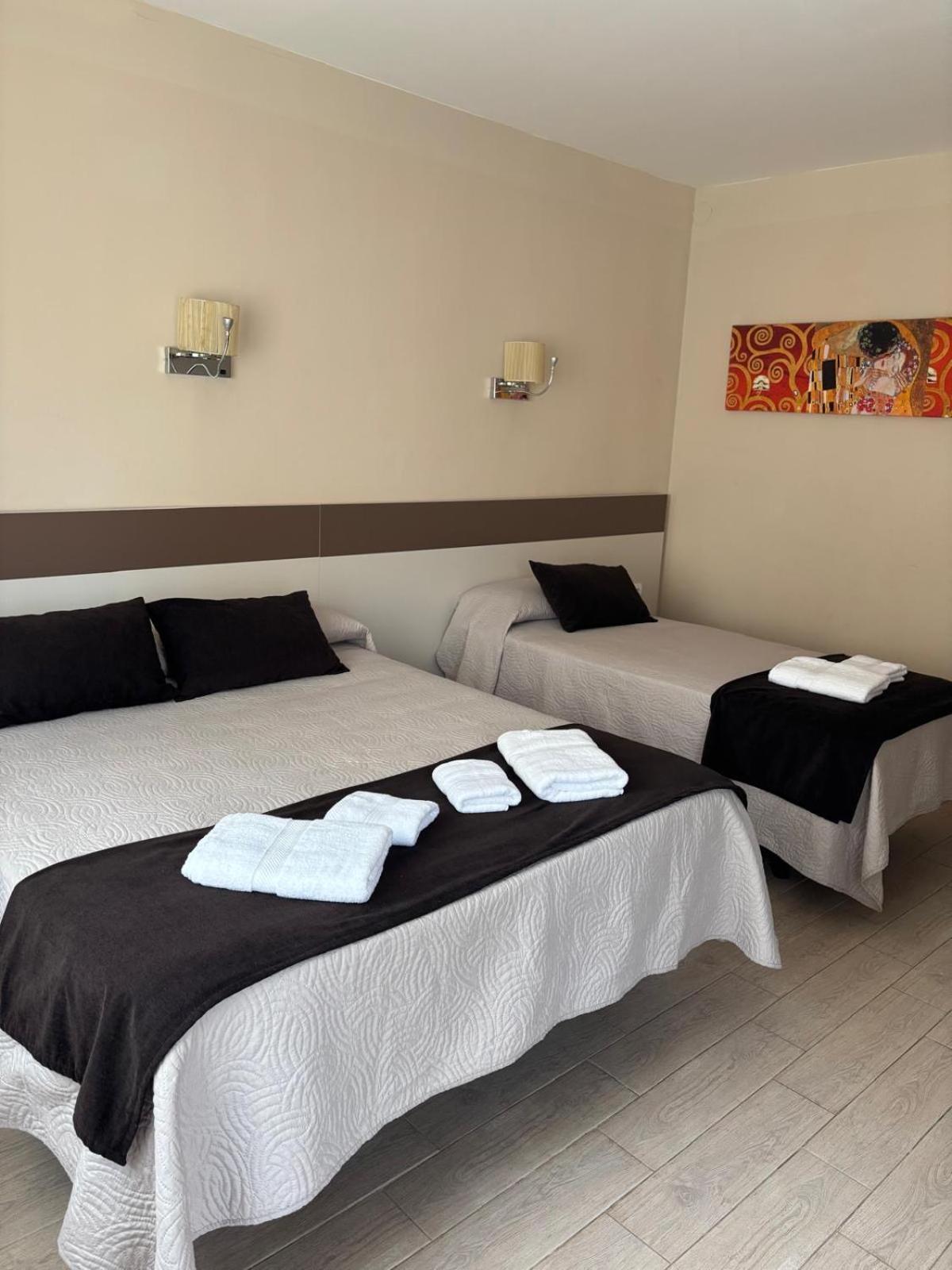 Hotel Ancla 오로페사델마르 외부 사진