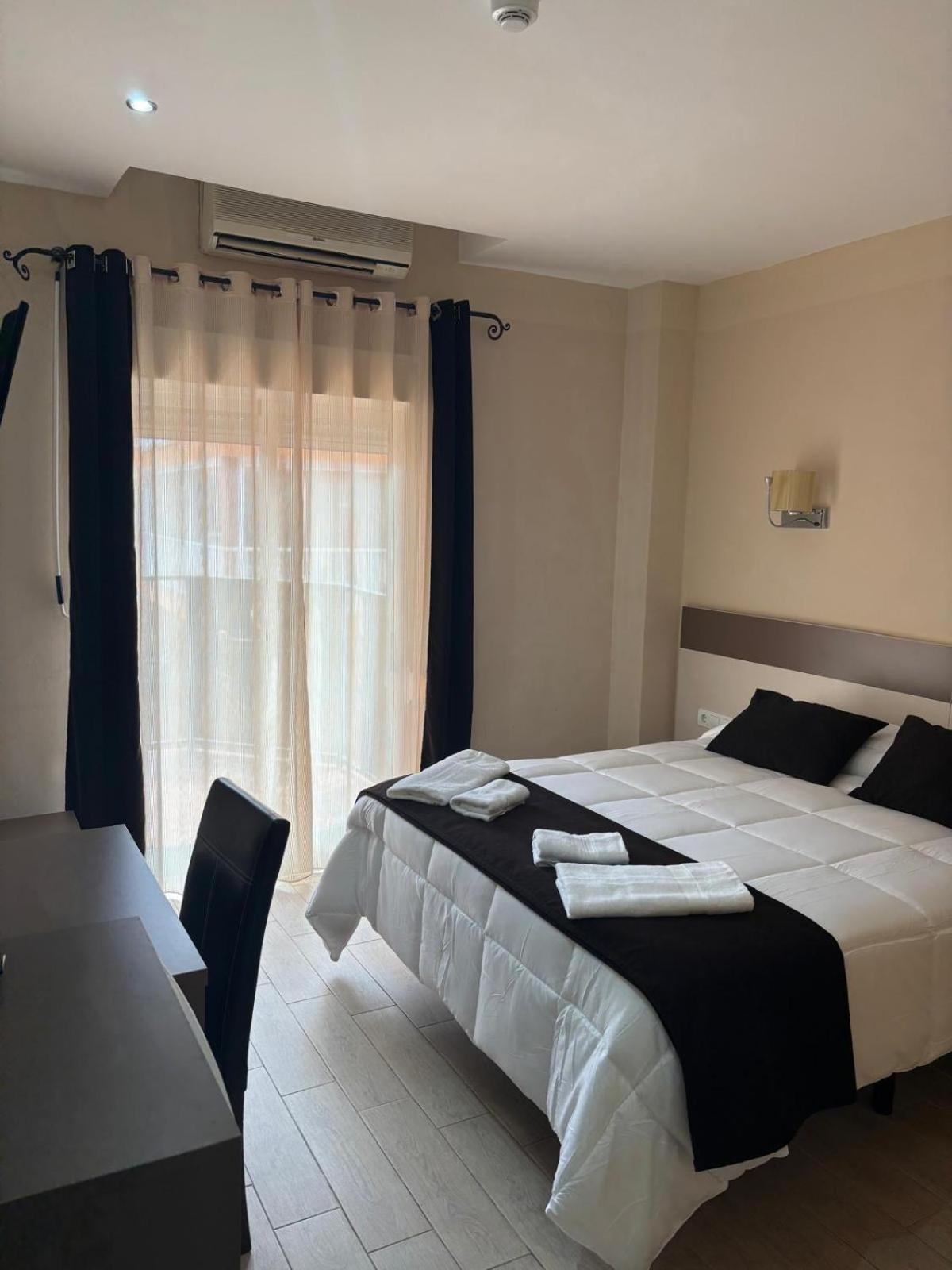 Hotel Ancla 오로페사델마르 외부 사진