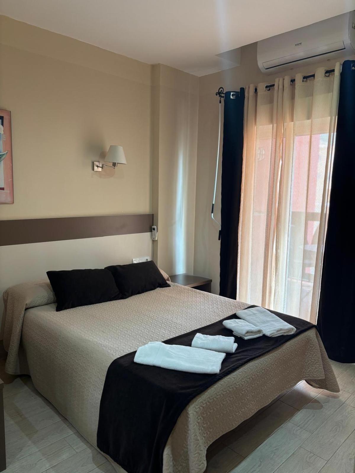 Hotel Ancla 오로페사델마르 외부 사진