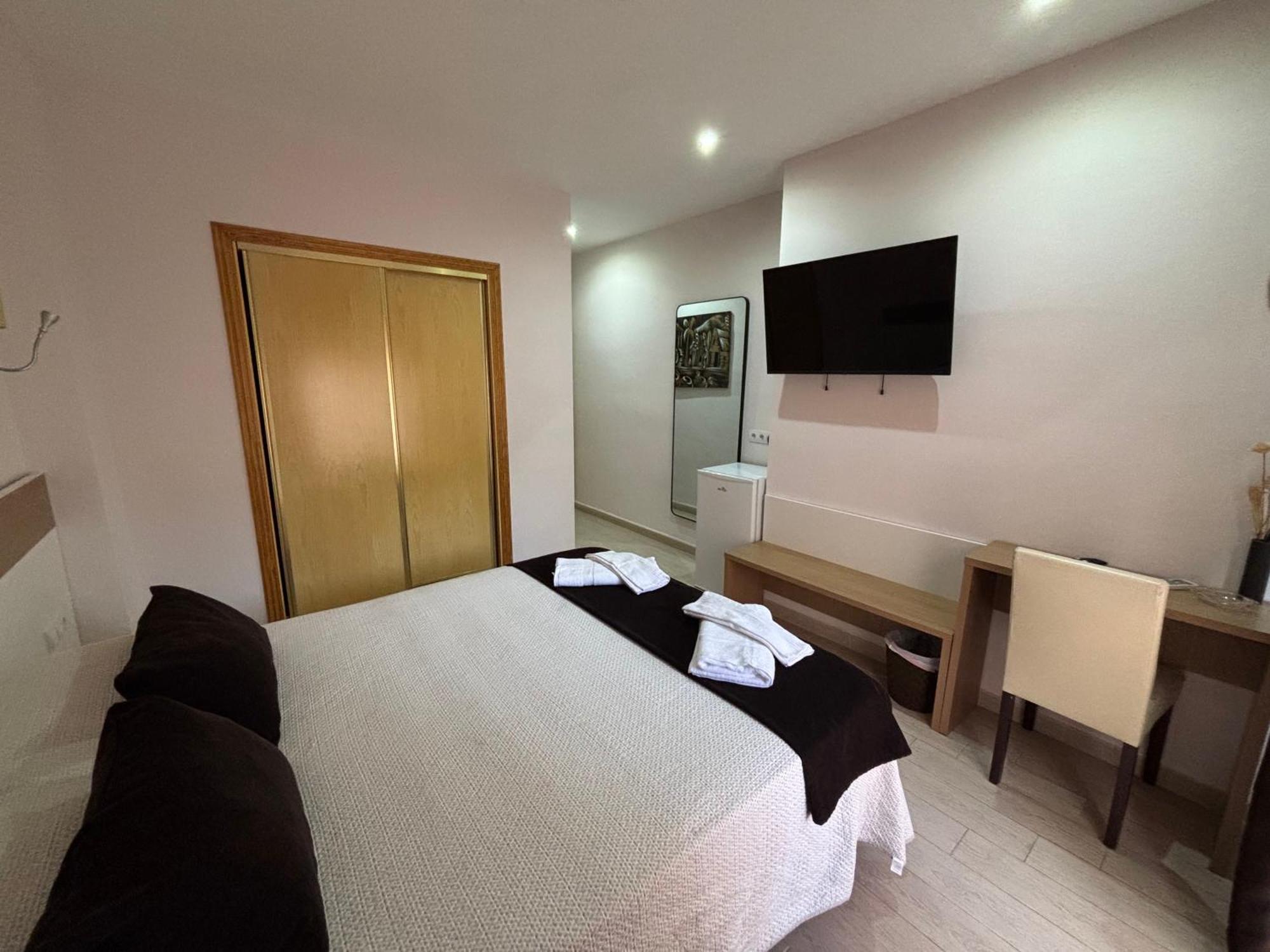 Hotel Ancla 오로페사델마르 외부 사진