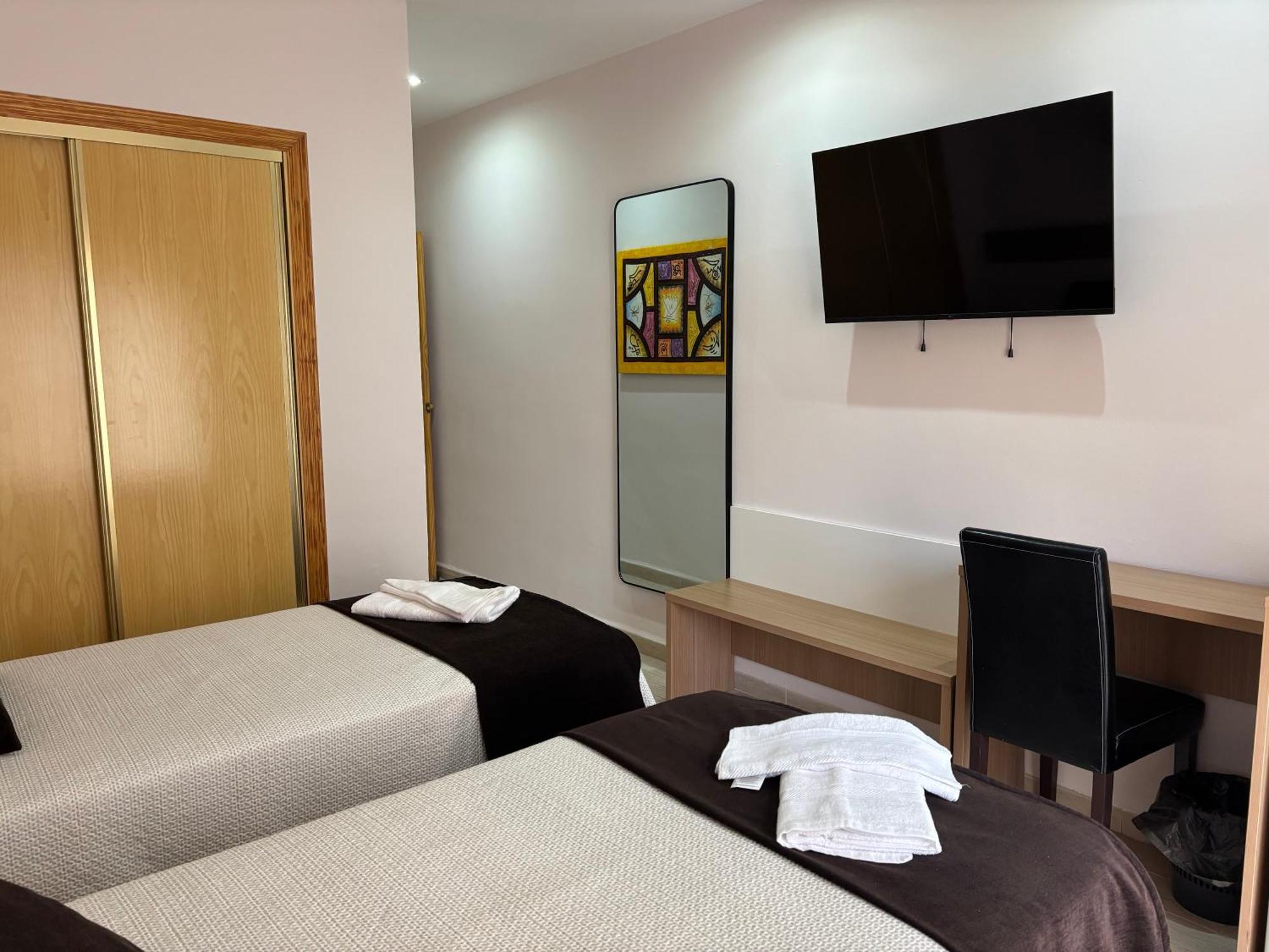 Hotel Ancla 오로페사델마르 외부 사진